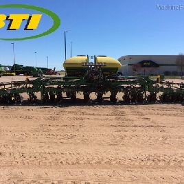 2017 John Deere 1725