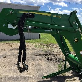 2018 John Deere 640R