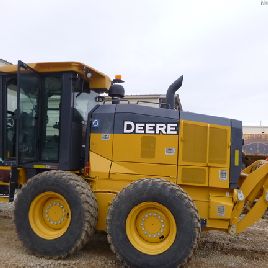 2015 John Deere 770GP