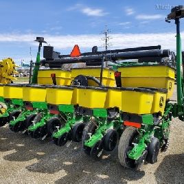 2017 John Deere 1755