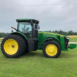2015 John Deere 8270R