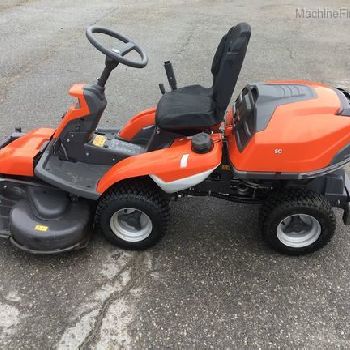 2015 Husqvarna R322T