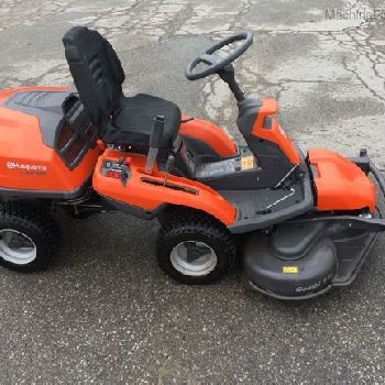 2015 Husqvarna R322T