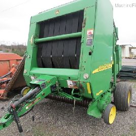 2005 John Deere 567