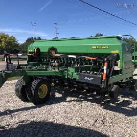 1998 John Deere 1560