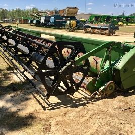 2004 John Deere 630F