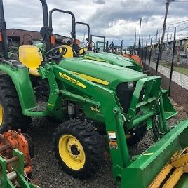 2015 John Deere 3032E