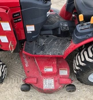 2016 Mahindra eMax22