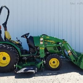 2015 John Deere 2032R