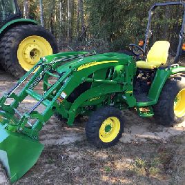 2015 John Deere 3033R