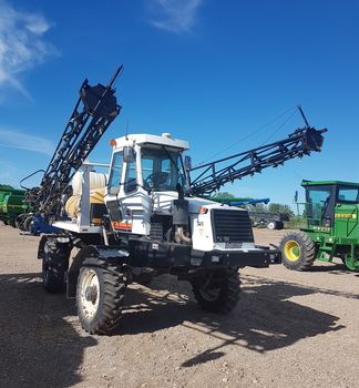 1996 Willmar Fabrication 745