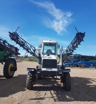 1996 Willmar Fabrication 745