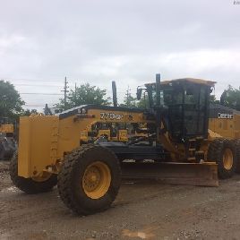 2015 John Deere 770GP