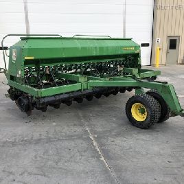 1999 John Deere 1560