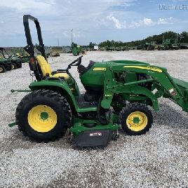 2014 John Deere 3033R