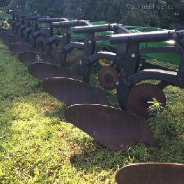 2012 John Deere 3710