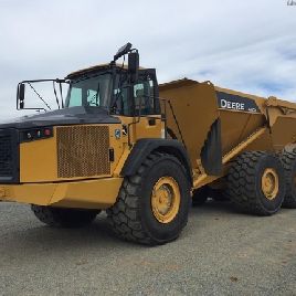 2015 John Deere 460E