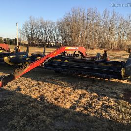 2011 New Holland H7150