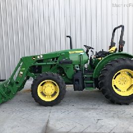 2016 John Deere 5085E