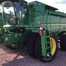2012 John Deere S670