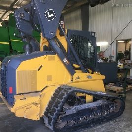 2017 John Deere 331G