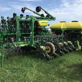 2006 John Deere 1770NT