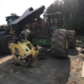 2015 John Deere 848L