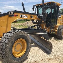2013 John Deere 672G