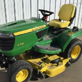 2016 John Deere X710