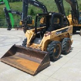2005 John Deere 320