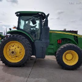 2016 John Deere 8245R