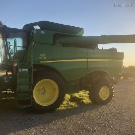 2016 John Deere S670