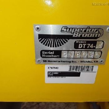 2018 Superior Broom DT80J