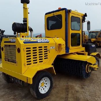 2018 Superior Broom DT80J