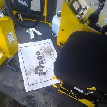 2018 Superior Broom DT80J