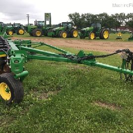 2012 John Deere 3710