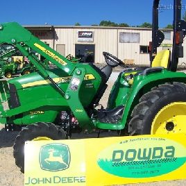 2017 John Deere 3025E