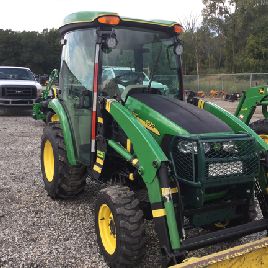 2005 John Deere 3320