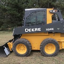 2017 John Deere 324E