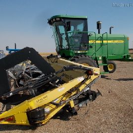 2005 John Deere 4895