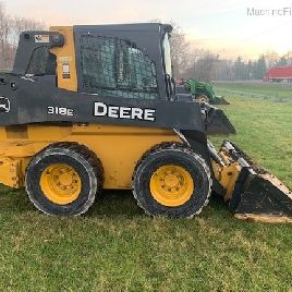 2015 John Deere 318E