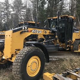2018 John Deere 672G