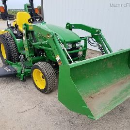2014 John Deere 2032R