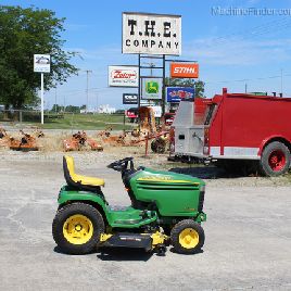 John Deere GT235