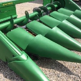 2011 John Deere 606C