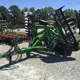 2016 John Deere 2623