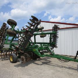 2006 John Deere 637