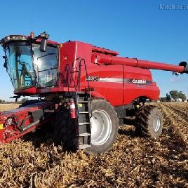 2013 Case IH 8230