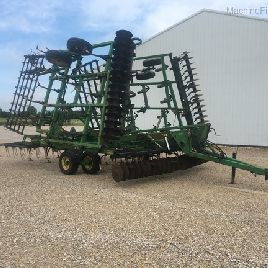 2000 John Deere 726