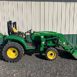 2017 John Deere 2032R